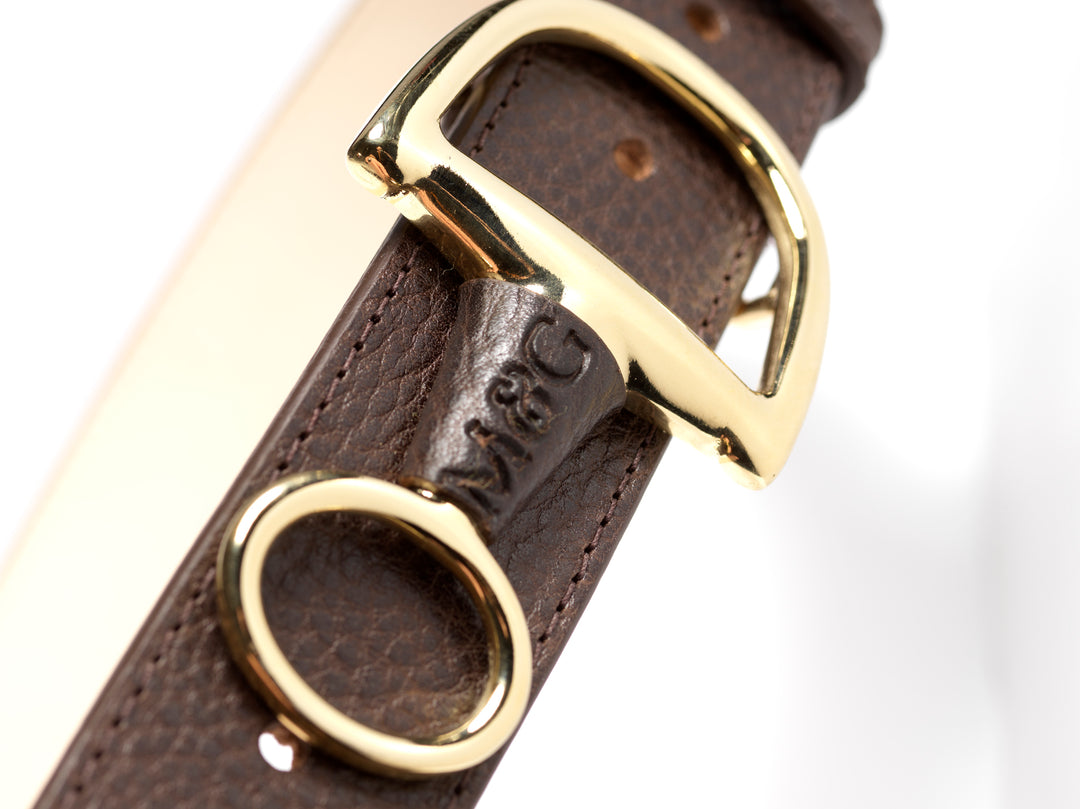 Windsor dark leather buckle and ring detail